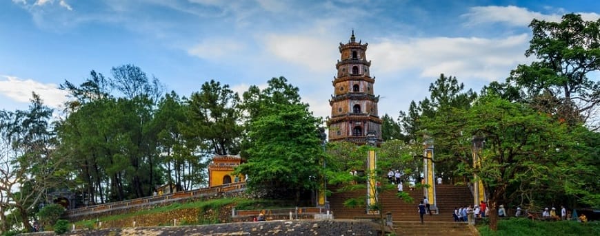 Pagode de la Dame Céleste, emblème de Hue pagode_thien-mu