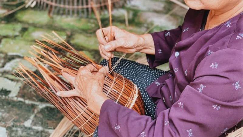 thu-sy-un-village-artisanal-centenaire-de-pieges-a-poissons-en-bambou-pres-dhano