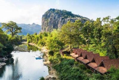 Surprenante région de Kong Lor au Laos