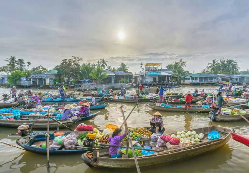 excursion-en-bateau-a-grande-vitesse-depuis-saigon