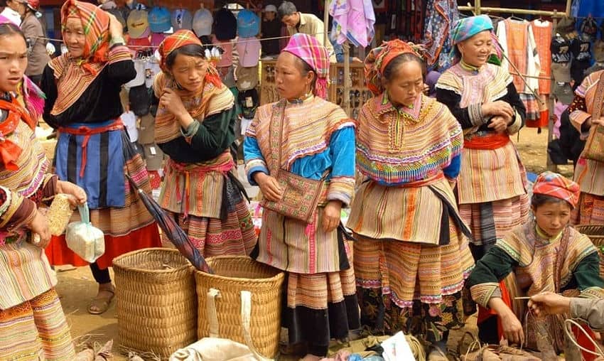 Top-10-marchés-ethniques-à-Lao-Cai