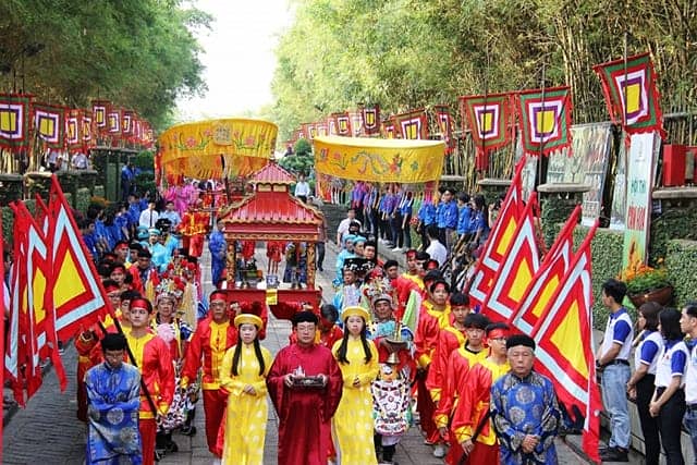 Fête du temple des rois Hung 