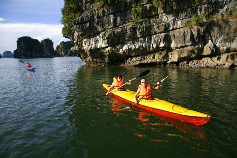 la-baie-dha-long-en-aout