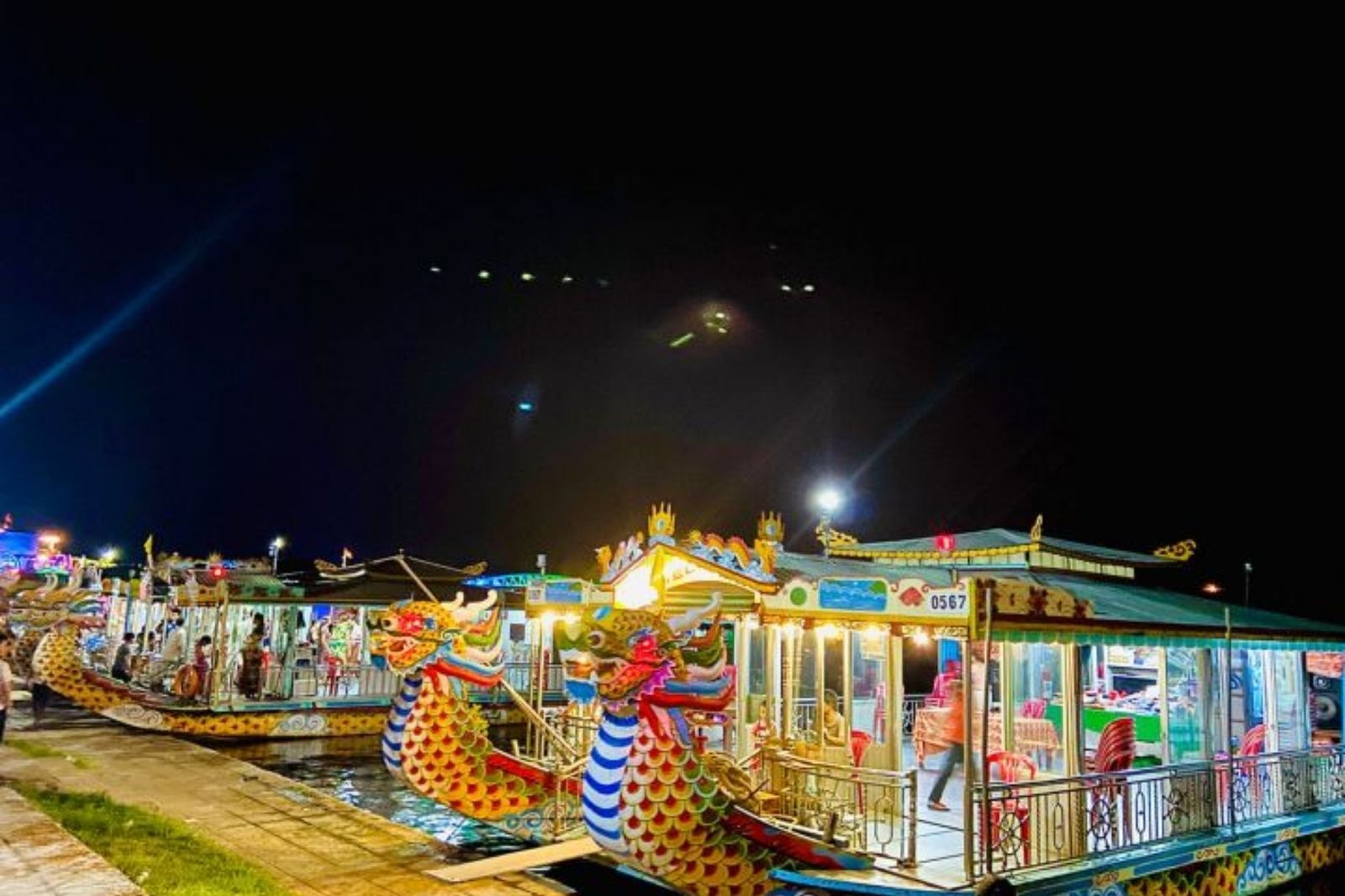 que-voir-et-faire-a-hue-le-soir