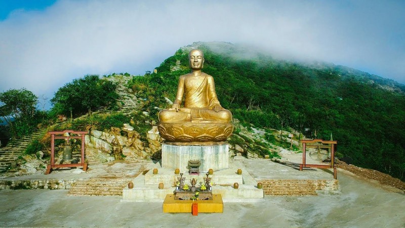 la-montagne-yen-tu-berceau-du-bouddhisme-vietnamien