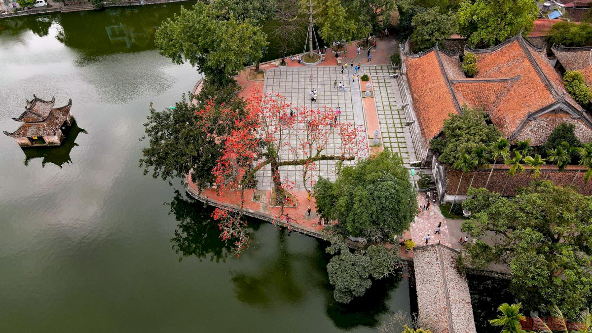 pagode-du-maître-a-Hanoi