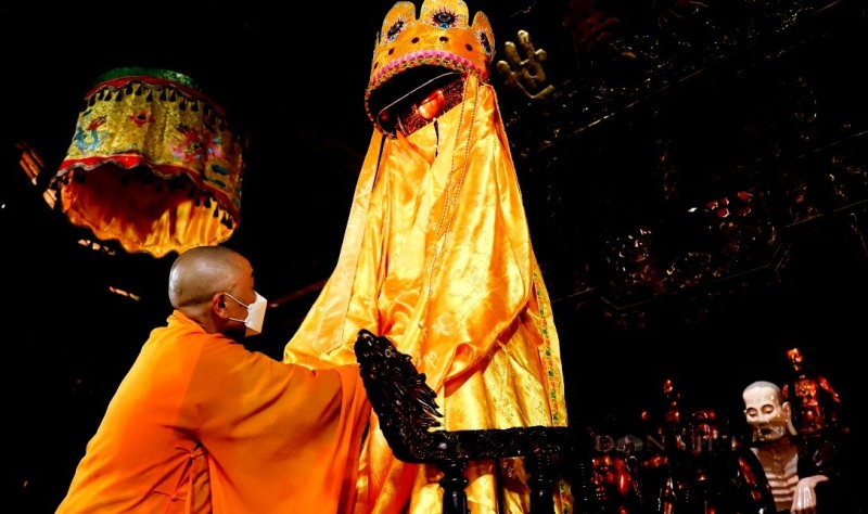 pagode-du-maître-a-Hanoi