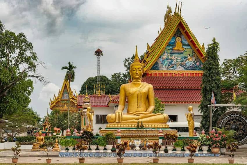 decouverte-des-sites-religieux-au-laos-les-elites-du-bouddhisme-en-asie-sudest